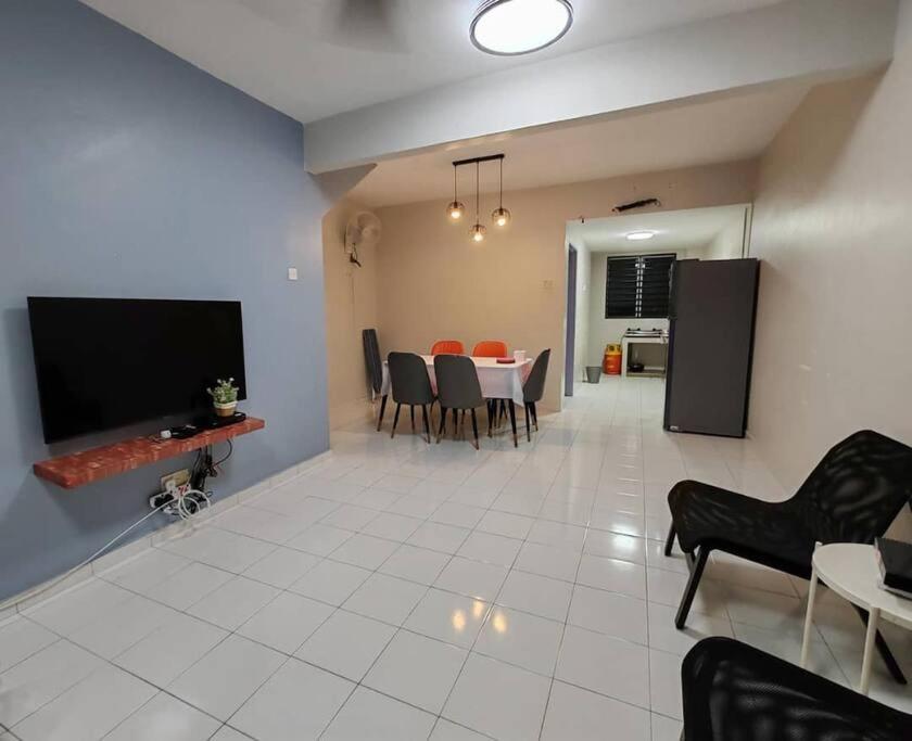 Monkey Canopy Sg Long Cosyhome 3R3B 8-10Pax Kajang Exterior photo
